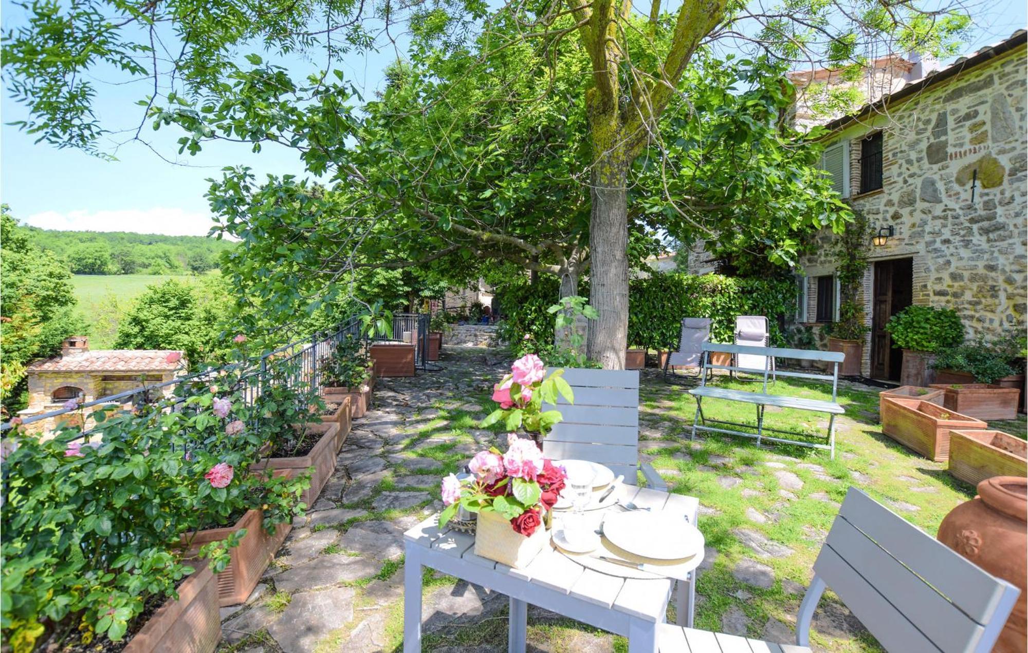 Lovely Apartment In Loc, Scalabrelli With Wifi Catabbio ภายนอก รูปภาพ
