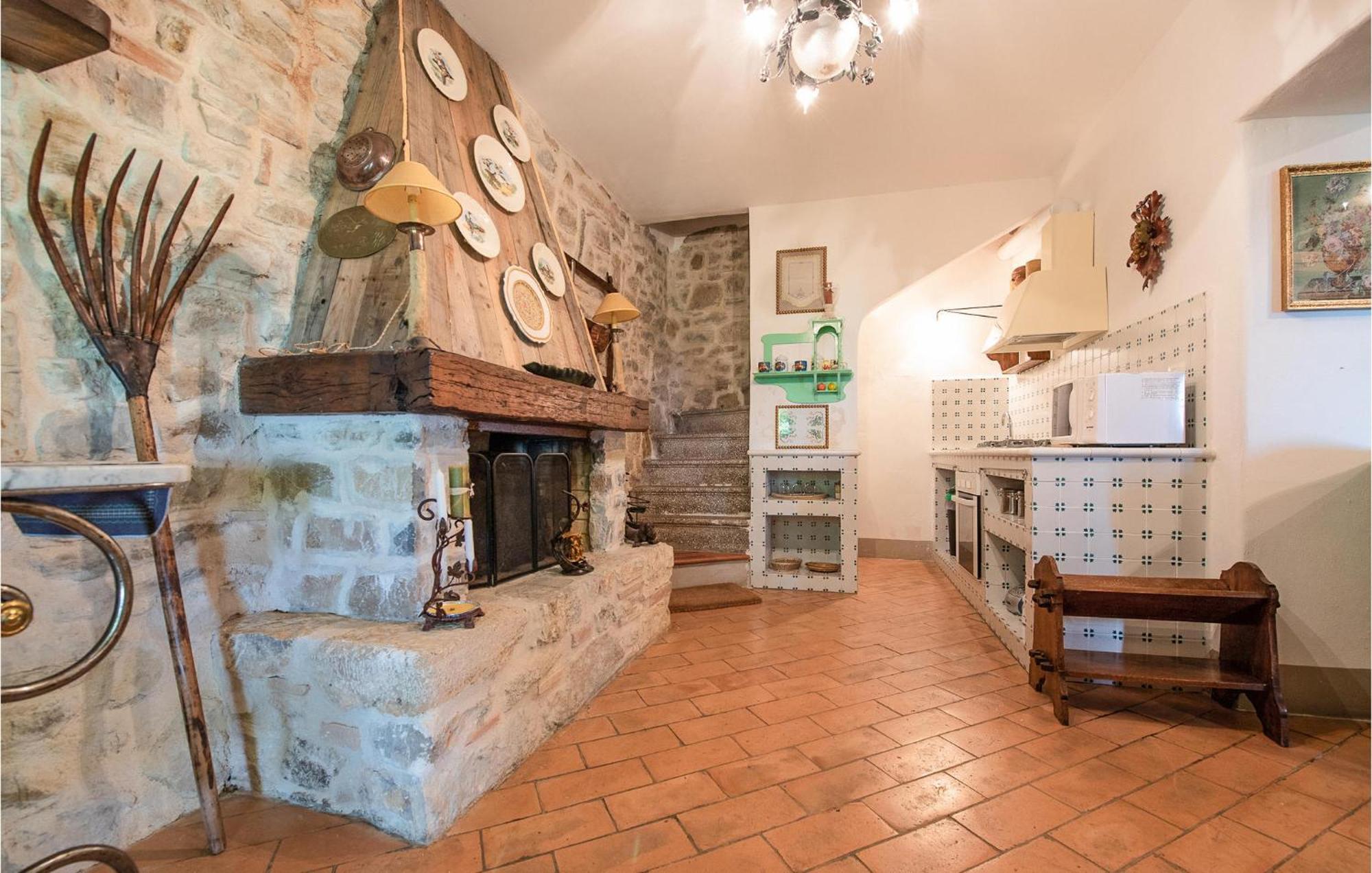 Lovely Apartment In Loc, Scalabrelli With Wifi Catabbio ภายนอก รูปภาพ